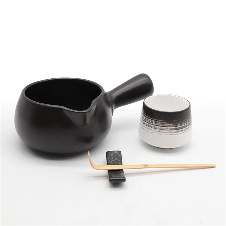 Hot Sale Japanese Set Light Matcha Bowls Spout New Design Matcha Chawan Bowl With Spout